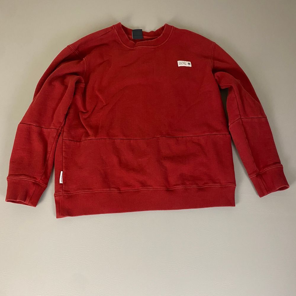 Beardedgoat Red Crewneck Sweatshirt Men's‎ Size Large Cotton Blend Heavy Warm